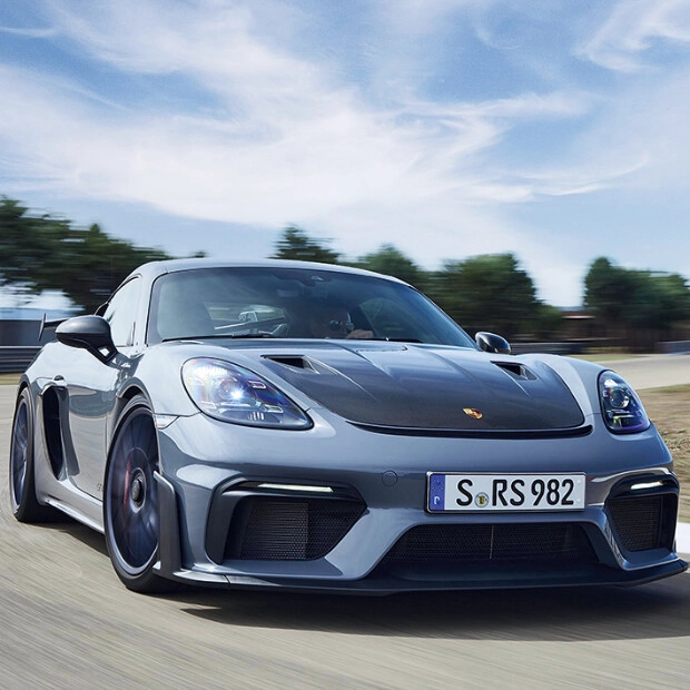 Porsche Cayman GT4 RS is finally out