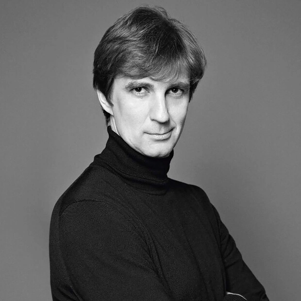 С. Кучер о зеркалах, диктаторах и социальных экспериментах